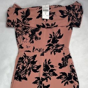 𝐄𝐕𝐄𝐑𝐘𝐓𝐇𝐈𝐍𝐆 𝐈𝐒 𝐑𝐎𝐒𝐄𝐘 𝐉𝐔𝐌𝐏𝐒𝐔𝐈𝐓